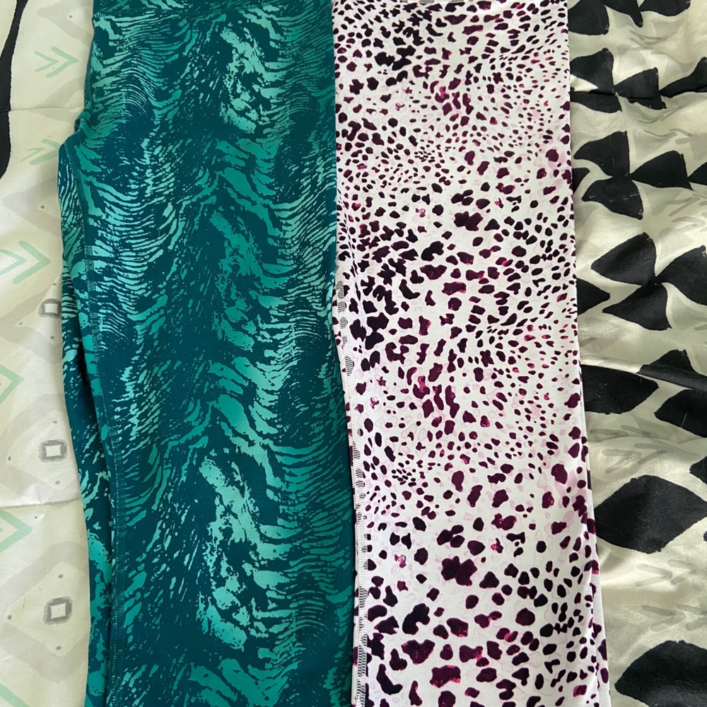 Fabletics Size Medium Mid-rise Printed Powerhold